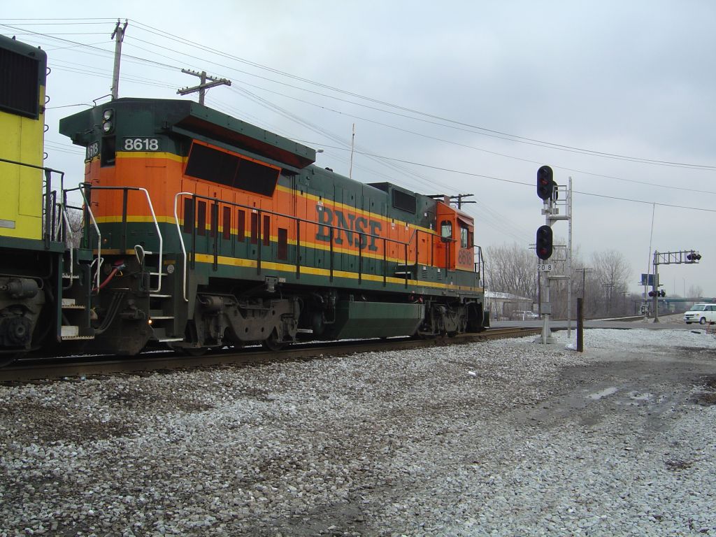BNSF 8618
